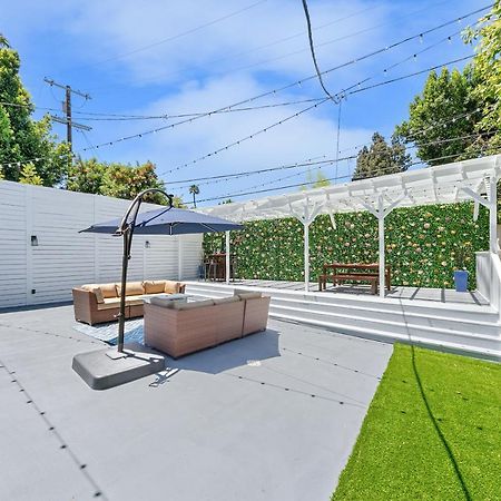 Studio City Contemporary Villa With Pool Sleeps 10 ロサンゼルス エクステリア 写真