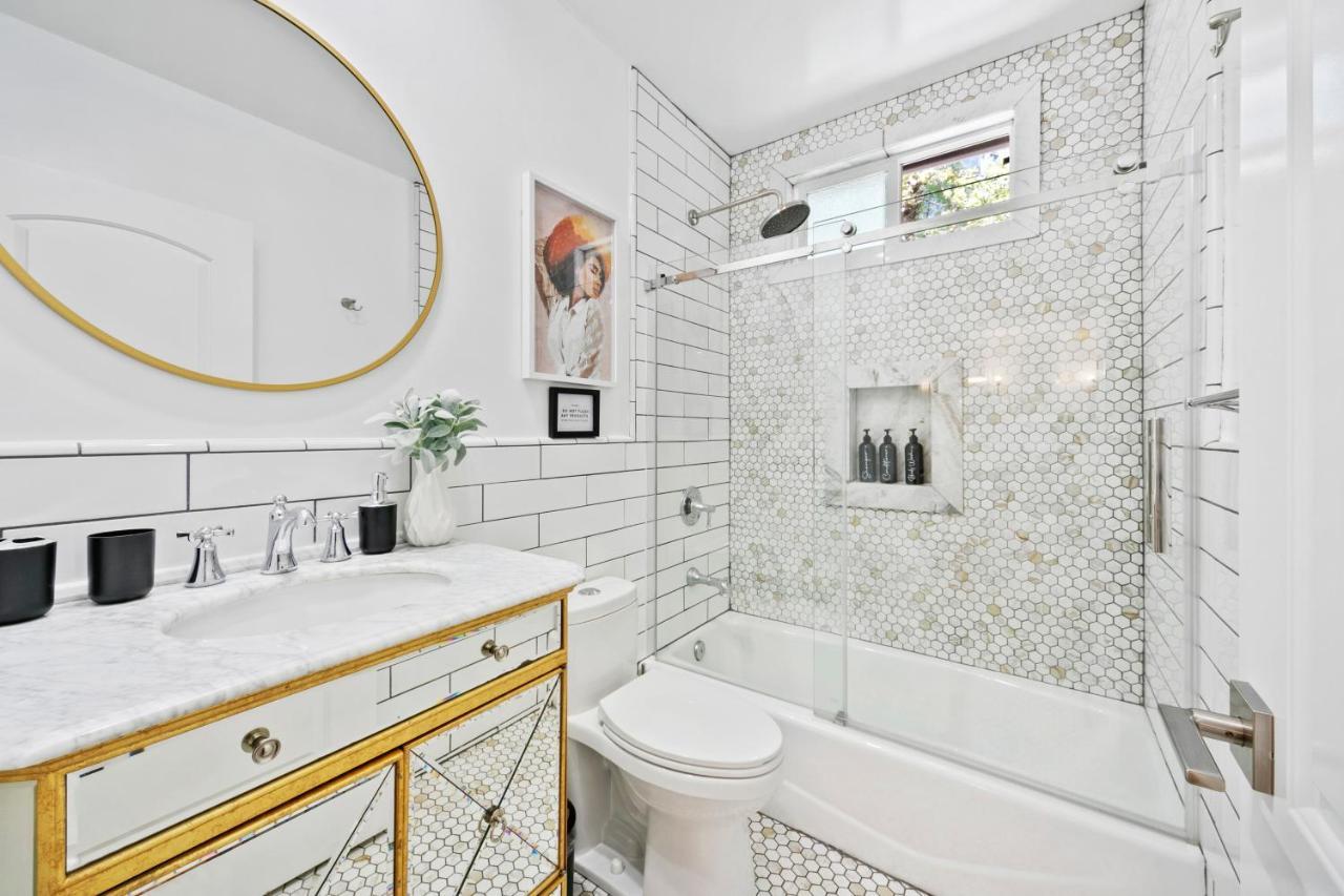 Studio City Contemporary Villa With Pool Sleeps 10 ロサンゼルス エクステリア 写真